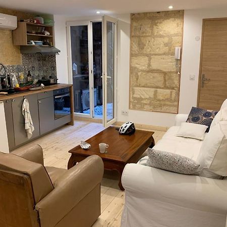 Chambre Avec Salle De Bain Et Cuisine Privee Centre Ville Historique Avec Climatisation Et Patio Bordeaux Ngoại thất bức ảnh