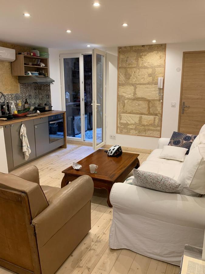 Chambre Avec Salle De Bain Et Cuisine Privee Centre Ville Historique Avec Climatisation Et Patio Bordeaux Ngoại thất bức ảnh