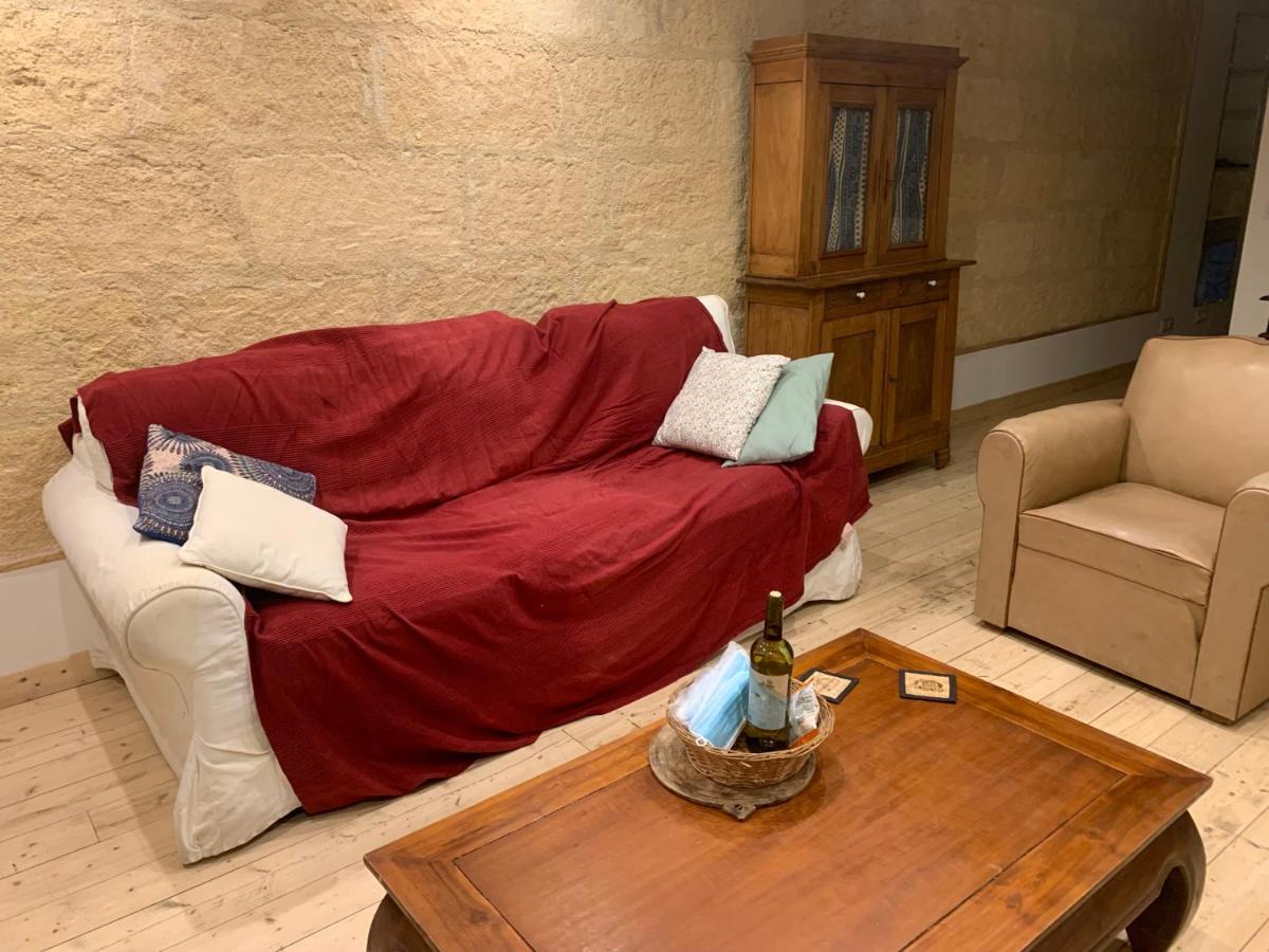 Chambre Avec Salle De Bain Et Cuisine Privee Centre Ville Historique Avec Climatisation Et Patio Bordeaux Ngoại thất bức ảnh